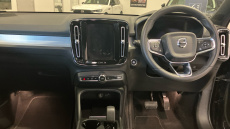 Volvo XC40 2.0 B3P Core 5dr Auto Petrol Estate